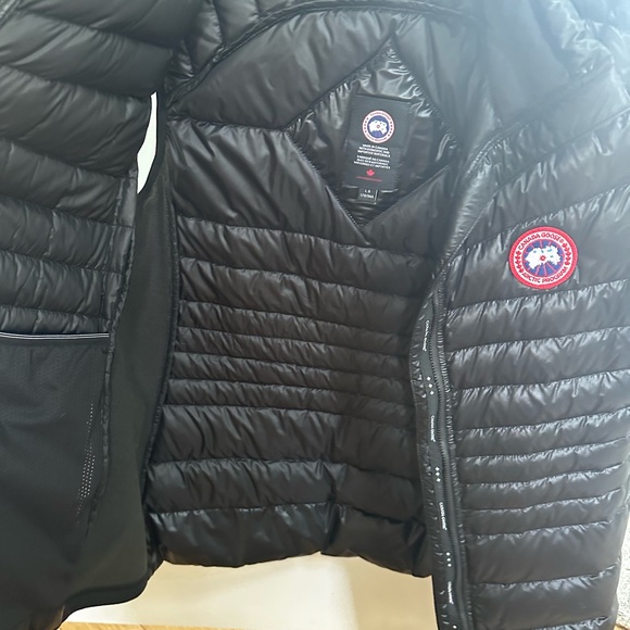 Canada Goose Women's Black Puffer Vest - Picture 11 of 13